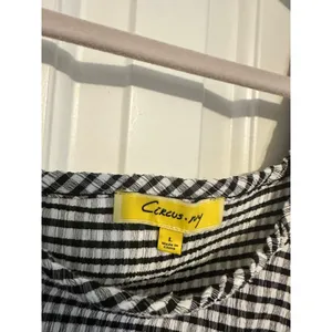 Gingham‎ Checkered Ruffle Top By Circus NY Size L Black Size L thumbnail 5