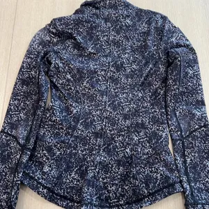 Lululemon align jacket thumbnail 2