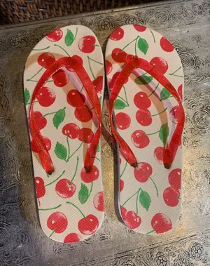 Vintage Y2K Cherry Flip Flops Size 7 thumbnail 1