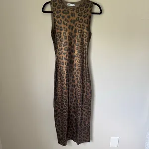 Zara Leopard Print Foil Knit Midi Dress Size S NWT thumbnail 2