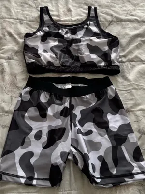 NWT Camouflage or leopard Sports Bra & Bike Shorts Set - Black/Grey, size M XL thumbnail 12