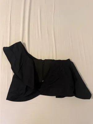 Chic Black Asymmetrical Flowy Top thumbnail 4