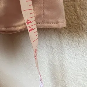HOUSE OF CB 'Georgia' Crystal Satin and Lace Midi Dress cutout Size‎ M NWOT thumbnail 8