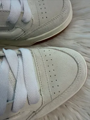Vans Cream Suede Low-Top Sneakers with Gum Outsole size 8.5 man and 10 women’s thumbnail 2