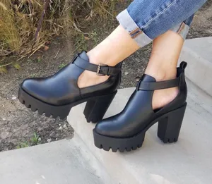 Black Lug Sole Bootie Size 5.5 thumbnail 4