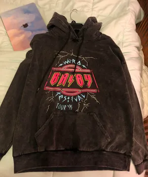 Adika Hoodie thumbnail 4