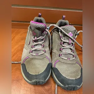 Columbia Tan and Pink Outdoor Shoes thumbnail 2