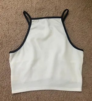 Cropped Top thumbnail 2