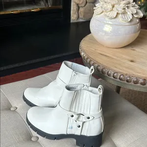 Lulus Rachael White Ankle Boots Size‎ 7 thumbnail 5