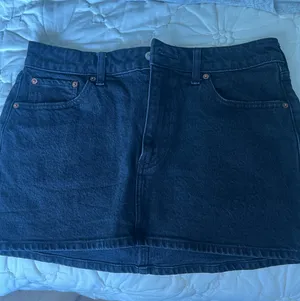 Abercrombie Curve Love Mid Rise Denim Mini Skirt thumbnail 4