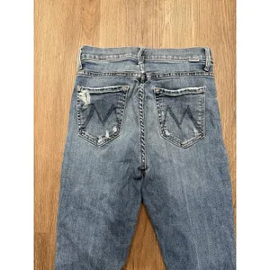 Mother The Insider Crop Step Chew in Dancing on Coals Distressed Blue Jeans Sz26 thumbnail 3