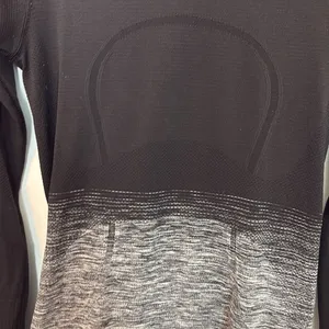 Lululemon Black & Gray Ombre Swiftly Tech Long Sleeve Shirt Size 4 thumbnail 5