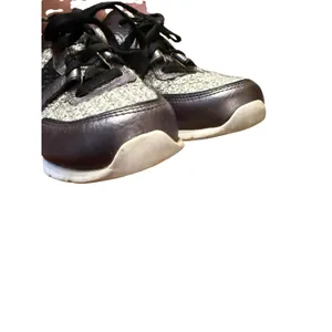 UGG Deaven‎ Woven Leather Sneakers Women's Size 8.5 Black Gray Casual Comfort thumbnail 7