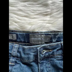 Lucky Brand denim “Riley Shorts” size 12 thumbnail 4