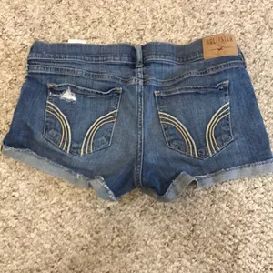 Girls Super Stretch Hollister Jean Shorts thumbnail 2