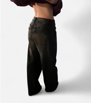Amazon Low rise, black denim jeans thumbnail 4