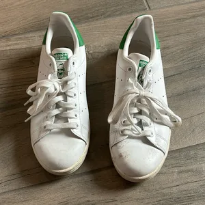 Adidas Stan smith tennis shoes thumbnail 1