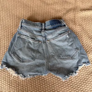 Abercrombie Curve-Love Denim Shorts thumbnail 2