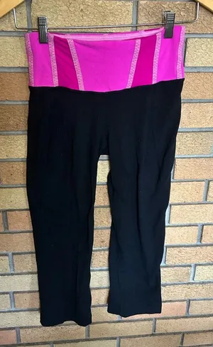 Lululemon Pink High Waisted Flare Yoga Pants Leggings Mid Length Women’s Size 4 thumbnail 1
