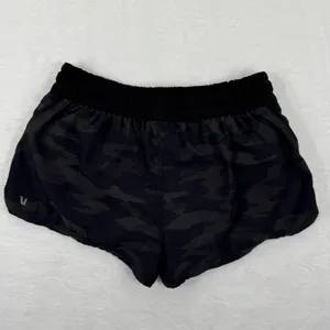 Vuori Clementine 2.0 running Black Camo Performance Athletic Shorts Size XS READ thumbnail 7
