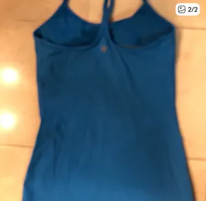 Lululemon top thumbnail 2