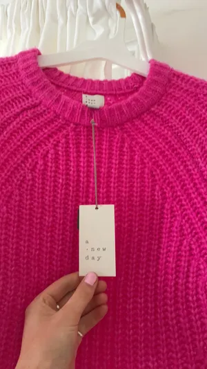 Pink Sweater thumbnail 3