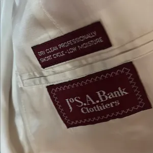 Jos. A. Bank Sophisticated Pink linen Blazer with Notched Lapel and Relaxed Fit thumbnail 6