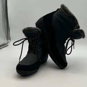 WEATHERPROOF Boots Women's Size 9 Black Linda Faux Fur Lace Up Snow Winter Shoes thumbnail 6