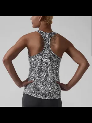Athleta ultimate train tank top thumbnail 3