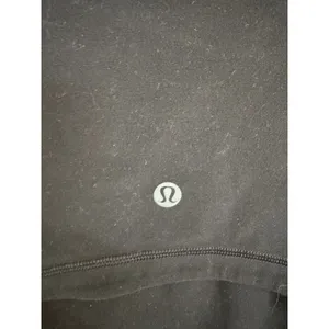 Lululemon black hooded nulu Define Jacket size 4.‎ thumbnail 6