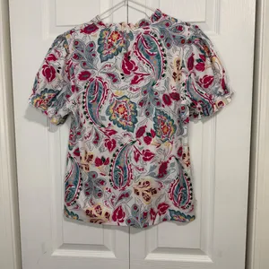 Floral Paisley Pattern Blouse Puff Short Sleeves Ruffled Detail Medium thumbnail 2