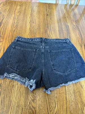 Abercrombie and Fitch High-Rise Black Denim Frayed Hem Women's Shorts thumbnail 3