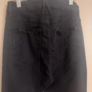 GOOD AMERICAN Good Waist Distressed Skinny Jeans‎ thumbnail 6