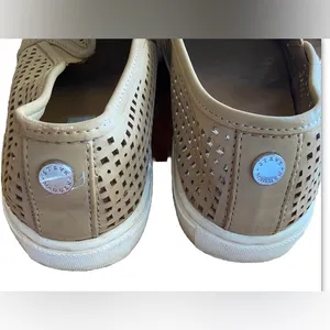 Steve Madden Tan Perforated Slip On Women’s Loafers Size 8 thumbnail 7