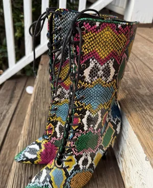 Liliana Womens Size 8 Colorful Snakeskin Lace Up Stiletto Knee High Boots thumbnail 1