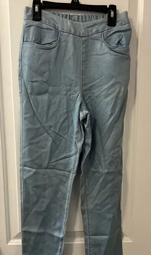 Armani Exchange Pants thumbnail 1