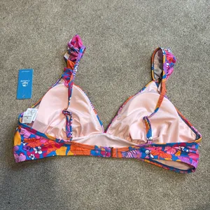 Cupshe Pink Floral Ruffle Trim Bikini Swim Top Size XL thumbnail 4