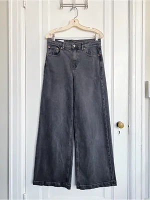 GAP • High Rise Stride Wide-Leg Jeans in Washed Black trouser regular inseam thumbnail 3