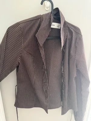 Hollister button down cinch tie shirt thumbnail 1
