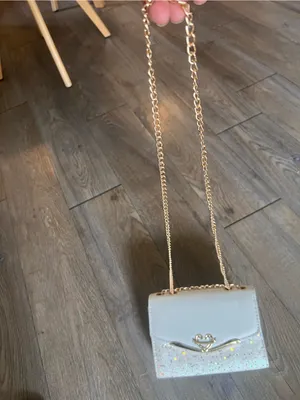 White Chain thumbnail 4