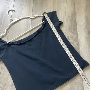 Brandy Melville Top cotton off shoulder bonnie crop womens Navy Blue (one size) thumbnail 5