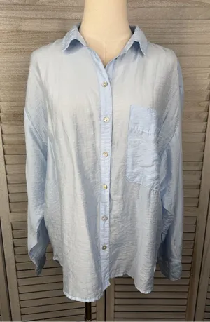 A NEW DAY Blue Pinstripe Lightweight Oversized Button Down Shirt Women's-Medium thumbnail 1