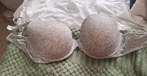 PINK - Victoria's Secret Bra thumbnail 1