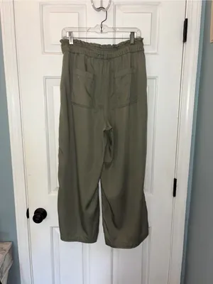 Loft Olive Wide Leg Drawstring Waist Crop Pants W/ Pockets thumbnail 3