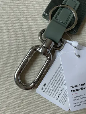 Lululemon Never Lost Keychain - Willow Leaf/Meadow Haze/Silver thumbnail 2
