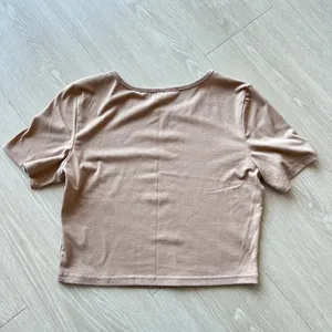 Cowboys Horse Crop Tee Womens Small Beige Tan thumbnail 4
