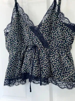 American Eagle lace floral tank top XS thumbnail 2