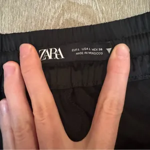 Zara Black Wide-Leg Pants thumbnail 6