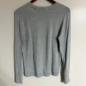Athleta Gray Modal Crossover Tulip Hem Raglan Long Sleeve Sweatshirt Small thumbnail 8