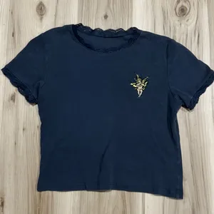 Urban Outfitters Cupid Lover Baby Tee Shirt Women’s Small thumbnail 1